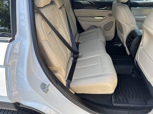New 2026 Jeep Grand Cherokee Limited w/ Limited Altitude Package AWD/4WD image 15