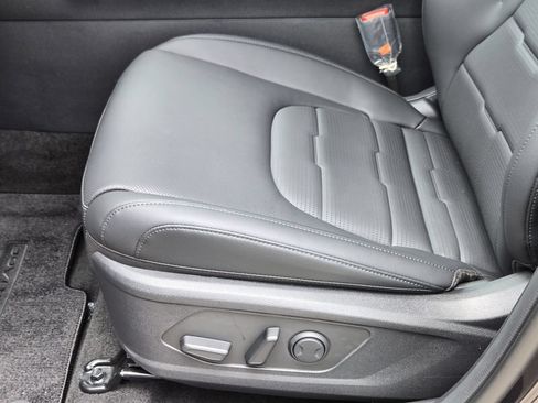 New 2026 Kia Sportage SX FWD image 17