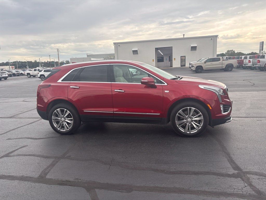 Used 2024 Cadillac XT5 Premium Luxury w/ Technology Package FWD image 11