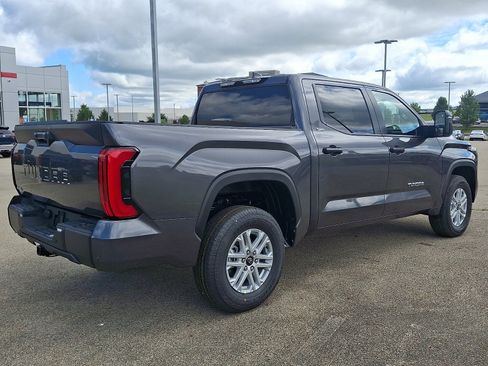 New 2026 Toyota Tundra SR5 AWD/4WD image 4