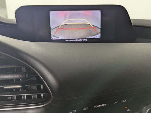 Used 2021 MAZDA MAZDA3 s FWD image 21