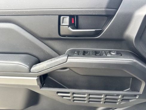 Used 2024 Toyota Tacoma SR5 image 21