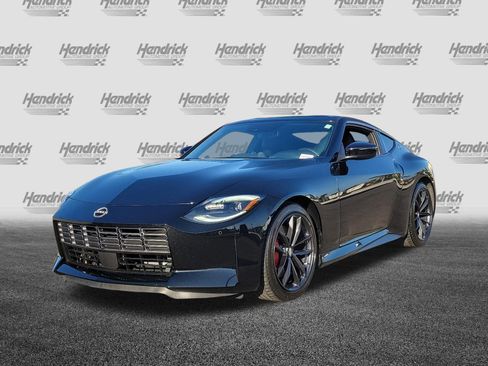 Used 2024 Nissan Z Performance w/ Floor Mat Package RWD image 3