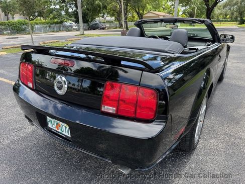 Used 2007 Ford Mustang GT Premium RWD image 19