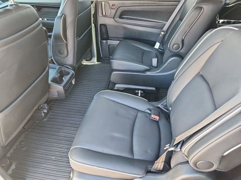 Used 2025 Honda Odyssey Touring image 13