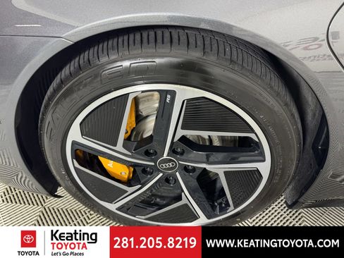 Used 2023 Audi RS e-tron GT w/ Carbon Performance Package image 29