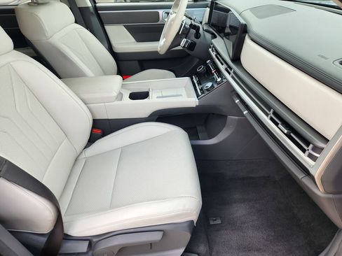 Used 2026 Hyundai Santa Fe SEL FWD image 15