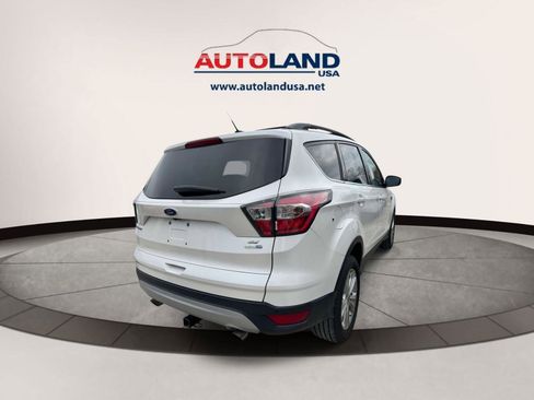 Used 2017 Ford Escape SE w/ SE Leather Comfort Package image 3