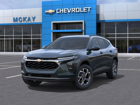 New 2026 Chevrolet Trax LT w/ Driver Confidence Package image 6