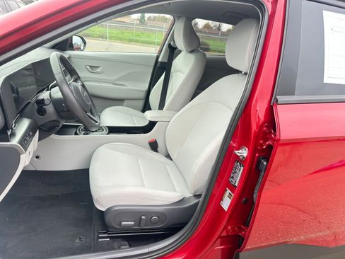 Used 2025 Hyundai Kona SEL image 36