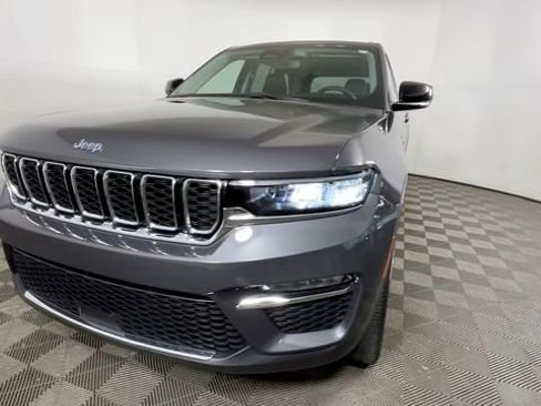 Used 2023 Jeep Grand Cherokee 4WD 4xe image 10