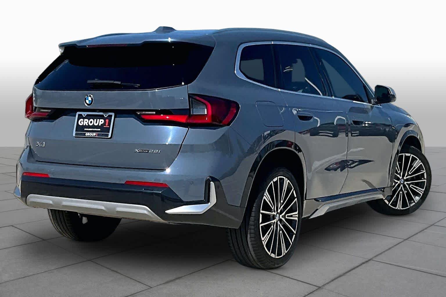 Used 2024 BMW X1 xDrive28i w/ Premium Package AWD/4WD image 12
