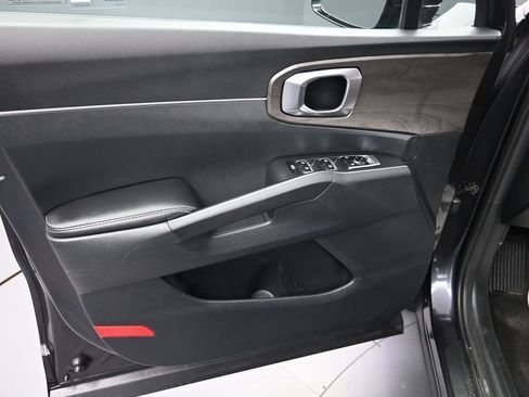 Certified 2025 Kia Sorento X-Line EX image 10