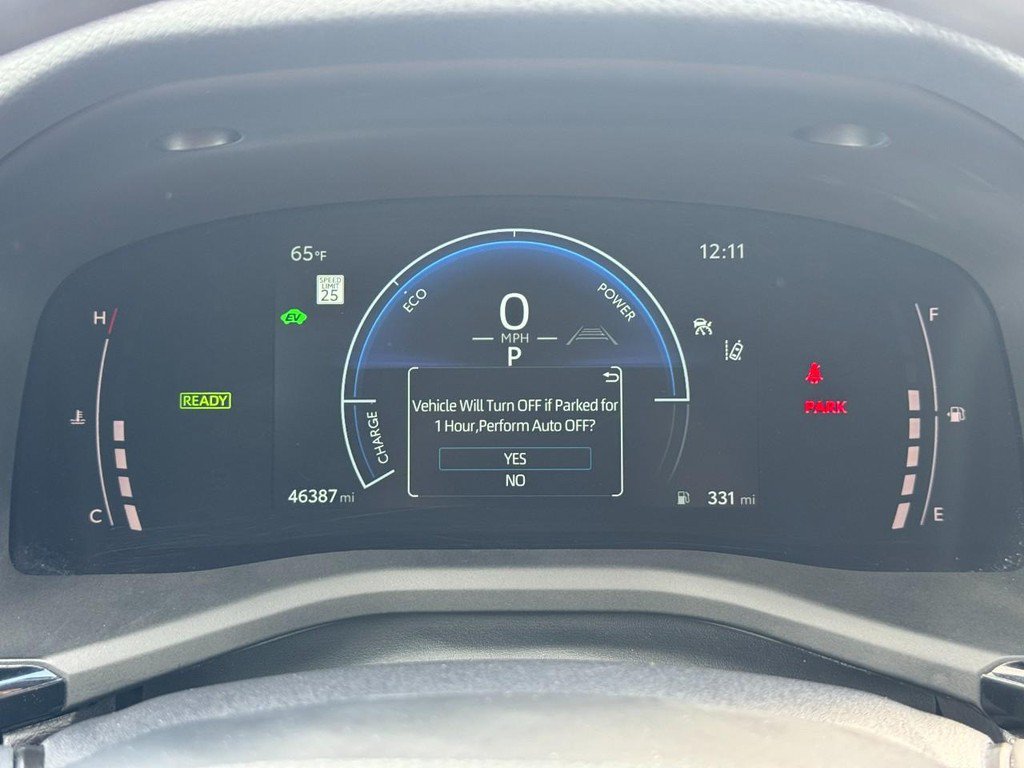 Used 2025 Toyota Camry LE FWD image 28