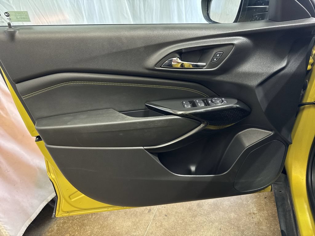 Used 2024 Chevrolet Trax ACTIV w/ Sunroof Package FWD image 22