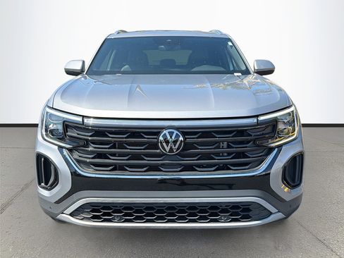 Used 2025 Volkswagen Atlas Cross Sport SE image 9