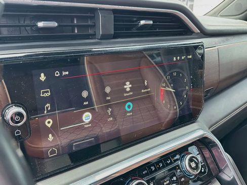 Used 2024 GMC Sierra 2500 Denali Ultimate w/ Max Trailering Package AWD/4WD image 15