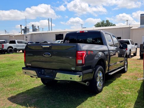 Used 2017 Ford F150 XLT w/ Equipment Group 302A Luxury AWD/4WD image 6