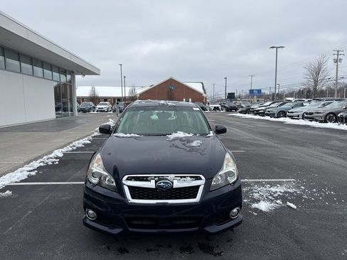 Used 2013 Subaru Legacy 2.5i Limited image 2
