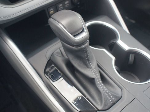 Certified 2026 Toyota Highlander XLE AWD/4WD image 12