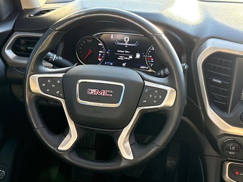 Used 2021 GMC Acadia Denali w/ Denali Technology Package FWD image 13