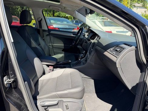 Used 2017 Volkswagen Golf Wolfsburg Edition FWD image 15