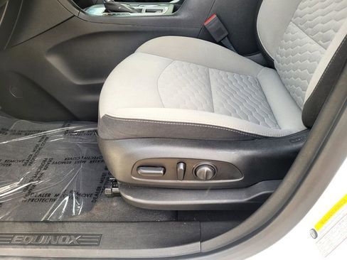 Used 2019 Chevrolet Equinox LS FWD image 15
