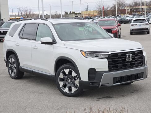 Certified 2026 Honda Pilot Elite image 2