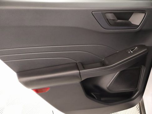 Used 2022 Ford Escape SE image 15