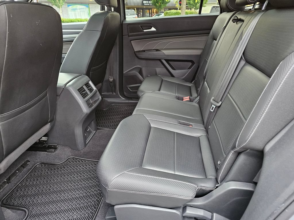 Used 2021 Volkswagen Atlas Cross Sport SE w/ Panoramic Sunroof Package AWD/4WD image 18