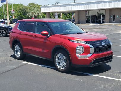 Used 2024 Mitsubishi Outlander ES