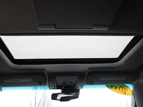 Used 2017 Chevrolet Tahoe LT w/ LT Signature Package image 31