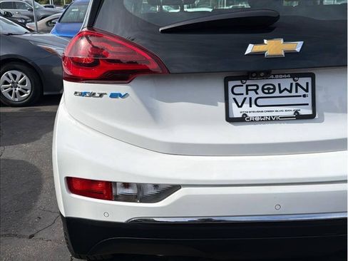 Used 2019 Chevrolet Bolt Premier w/ Infotainment Package FWD image 24