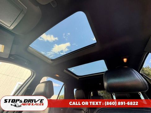 Used 2016 Ford Explorer Limited w/ Equipment Group 301A AWD/4WD image 14