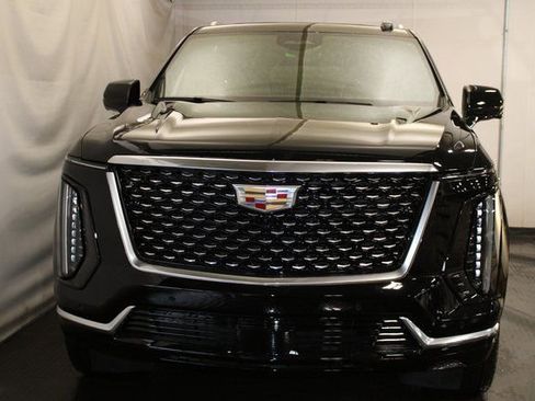 New 2026 Cadillac Escalade Luxury w/ Touring Package AWD/4WD image 3