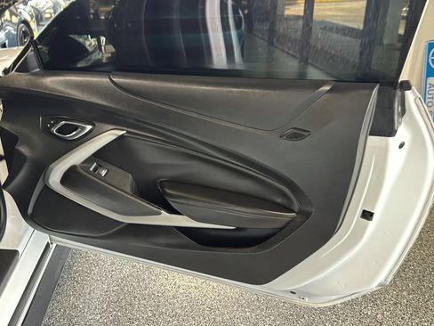 Used 2017 Chevrolet Camaro SS RWD image 14