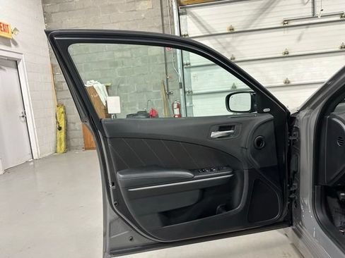 Used 2023 Dodge Charger R/T w/ Technology Group RWD image 11