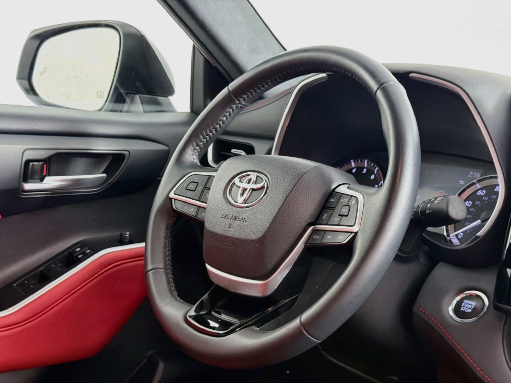 Used 2023 Toyota Highlander XSE FWD image 35