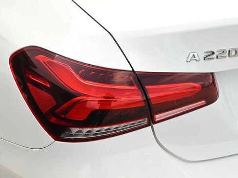Used 2022 Mercedes-Benz A 220 image 9