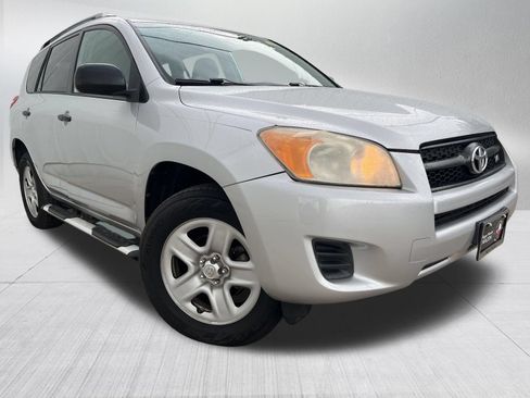 Used 2012 Toyota RAV4 FWD V6 w/ Value Pkg image 3
