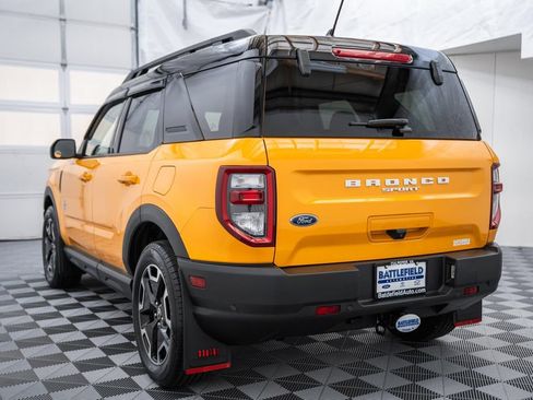 Used 2022 Ford Bronco Sport Outer Banks w/ Tech Package AWD/4WD image 5