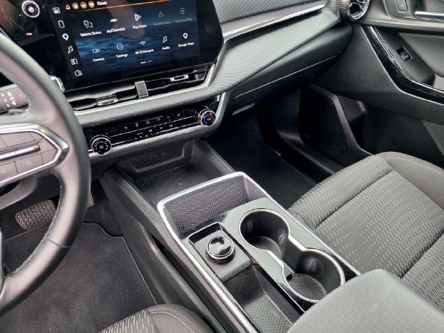 Used 2026 Chevrolet Equinox LT FWD image 25