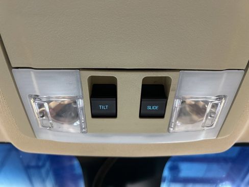 Used 2017 Ford Taurus SEL w/ Equipment Group 201A image 36