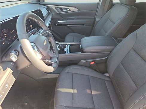 New 2026 Chevrolet Traverse LT image 23