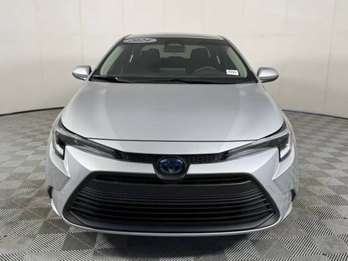 Used 2024 Toyota Corolla LE FWD image 13