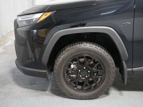 Used 2024 Toyota RAV4 XLE w/ Convenience Package FWD image 5
