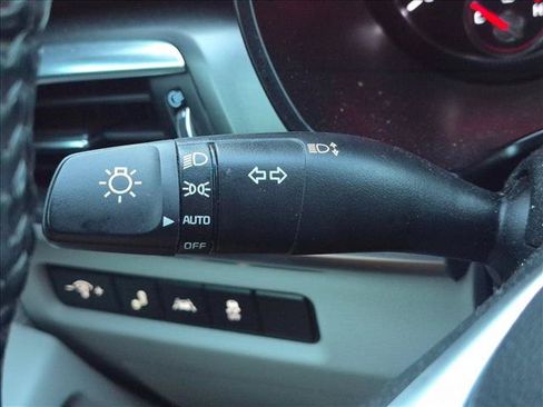 Used 2022 Kia Telluride S FWD image 7