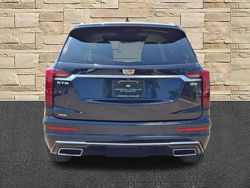 Used 2021 Cadillac XT6 Premium Luxury AWD/4WD image 3