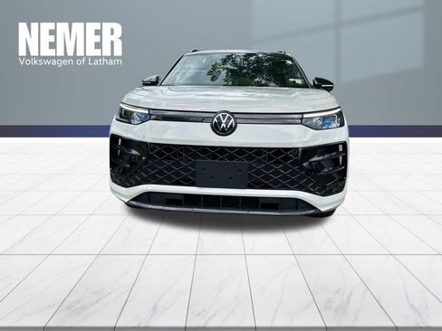 New 2026 Volkswagen Tiguan SE R-Line AWD/4WD image 6