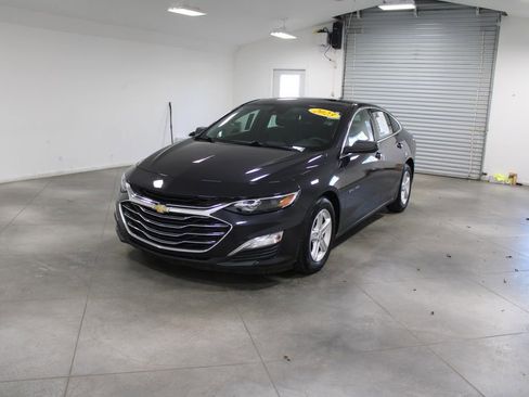 Used 2023 Chevrolet Malibu LS image 4